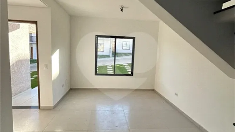 Casa Nova em Condomínio Fechado em São Roque | 3 Dorms (1 Suíte) | Pronto para Morar!